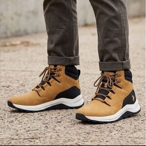 Beverly Hills Polo Club Tan and Black Men's Boots. Size 10